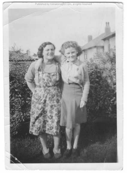 Two Women Unknown 001